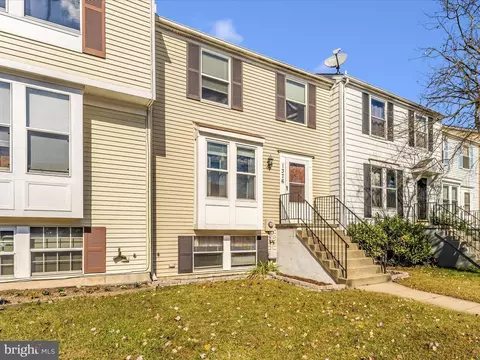 Exterior - 1376 David Ln, Frederick, MD 21703 photo 4 of 13
