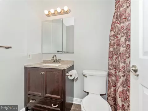 Bath - 1376 David Ln, Frederick, MD 21703 photo 1 of 2