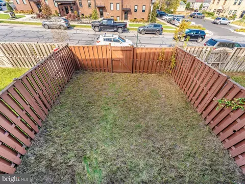 Exterior - 1376 David Ln, Frederick, MD 21703 photo 10 of 13