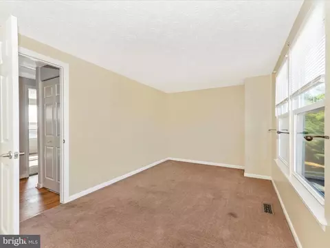 Bedroom - 1376 David Ln, Frederick, MD 21703 photo 4 of 9