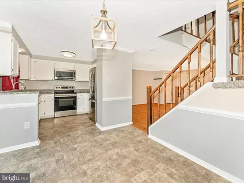 Entry Way - 1376 David Ln, Frederick, MD 21703 photo 2 of 2