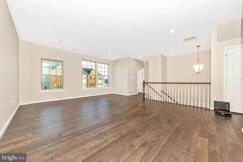 6008 Leben Dr, Frederick, MD 21703 photo 5