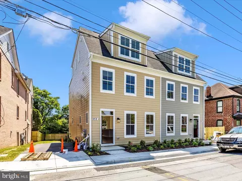Exterior - 252 S A S Carroll St, Frederick, MD 21701 photo 9 of 14