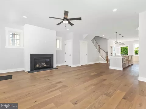 Living - 252 S A S Carroll St, Frederick, MD 21701 photo 2 of 8