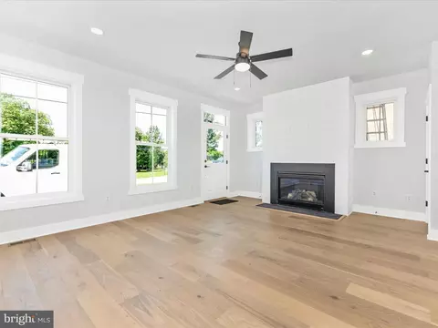 Living - 252 S A S Carroll St, Frederick, MD 21701 photo 5 of 8