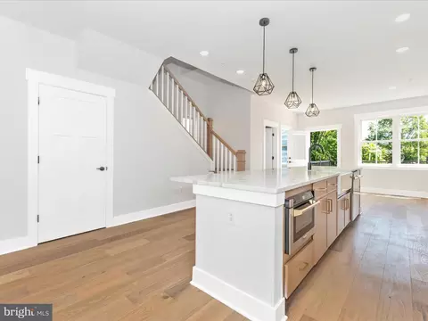 Entry Way - 252 S A S Carroll St, Frederick, MD 21701 photo 4 of 16