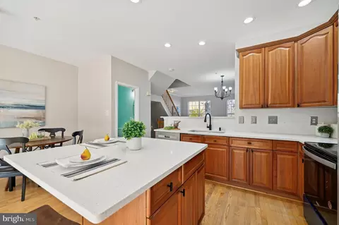 Kitchen - 2568 Carrington Way, Frederick, MD 21702 photo 3 of 5