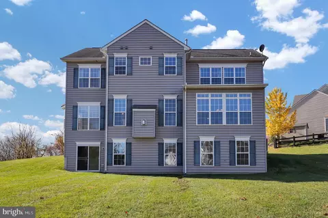 Exterior - 2426 Longfellow Ct, Frederick, MD 21702 photo 3 of 3