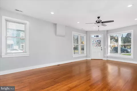 Living - 200 Fifth St, Frederick, MD 21701 photo 2 of 3