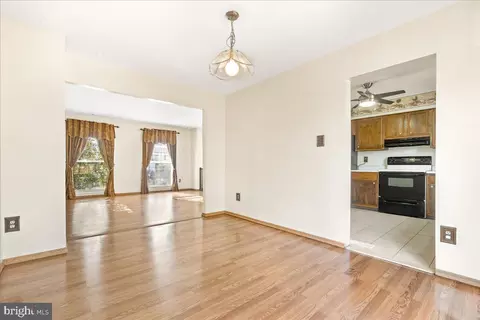 1300 Appletree Ct, Frederick, MD 21703 photo 9