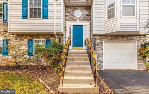 238 Bishops Glen Dr, Frederick, MD 21702 photo 2