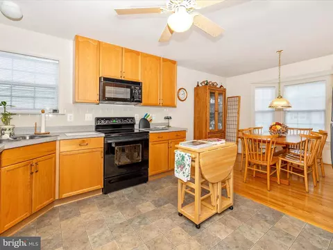 238 Bishops Glen Dr, Frederick, MD 21702 photo 11