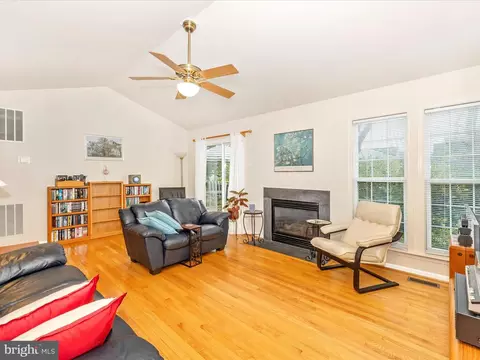 238 Bishops Glen Dr, Frederick, MD 21702 photo 8