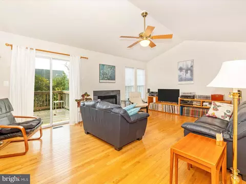 238 Bishops Glen Dr, Frederick, MD 21702 photo 6