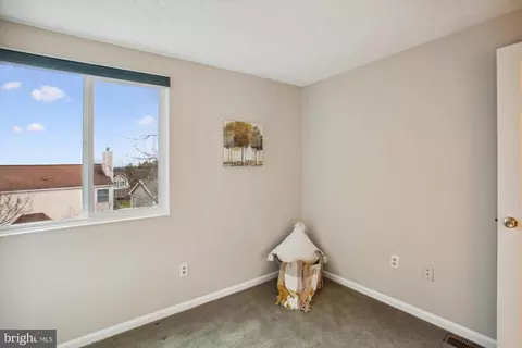 Bedroom - 6391 Devonshire Ln, Frederick, MD 21703 photo 7 of 8