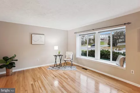 Living - 6391 Devonshire Ln, Frederick, MD 21703 photo 2 of 9
