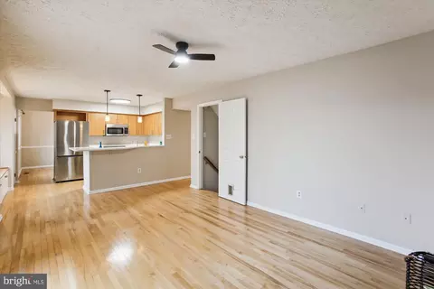 Living - 6391 Devonshire Ln, Frederick, MD 21703 photo 8 of 9