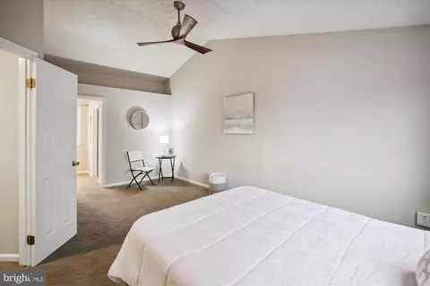 Bedroom - 6391 Devonshire Ln, Frederick, MD 21703 photo 4 of 8