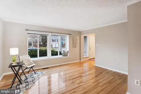 Living - 6391 Devonshire Ln, Frederick, MD 21703 photo 3 of 9
