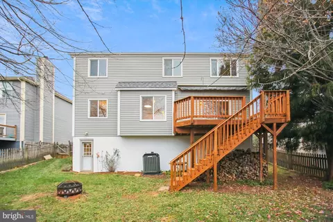 Exterior - 6391 Devonshire Ln, Frederick, MD 21703 photo 8 of 28