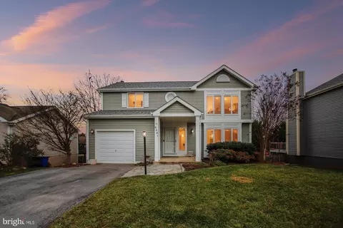 Exterior - 6391 Devonshire Ln, Frederick, MD 21703 photo 2 of 28