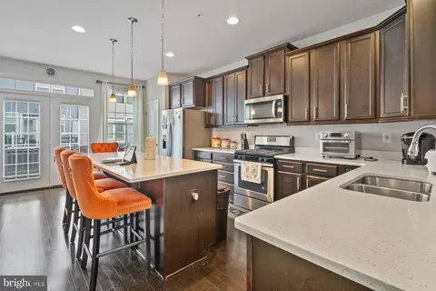 207 Spring Bank Ave, Frederick, MD 21701 photo 3