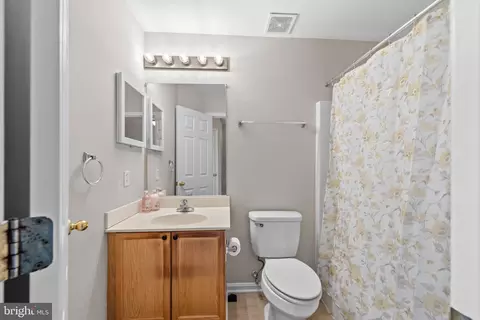 125 Fieldstone Ct, Frederick, MD 21702 photo 16
