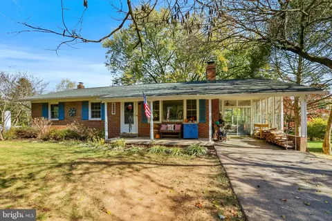 5435 Feagaville Ln, Frederick, MD 21703