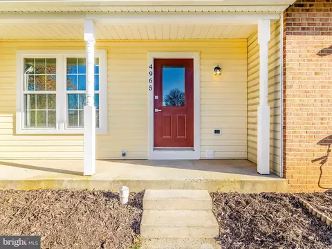 4965 Pintail Ct, Frederick, MD 21703 photo 2