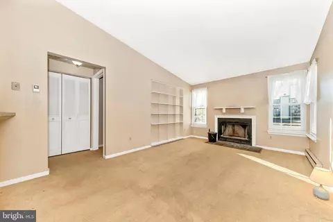 832 Chadwick Cir, Frederick, MD 21701 photo 5