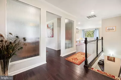 Entry Way - 6442 Sunset Dr, Frederick, MD 21702 photo 2 of 4
