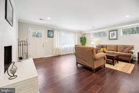 Living - 6442 Sunset Dr, Frederick, MD 21702 photo 2 of 2