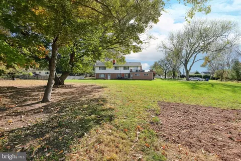 Exterior - 6442 Sunset Dr, Frederick, MD 21702 photo 9 of 16