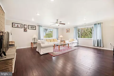 Living - 6442 Sunset Dr, Frederick, MD 21702 photo 1 of 2