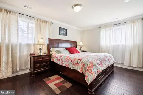 Bedroom - 6442 Sunset Dr, Frederick, MD 21702 photo 1 of 6