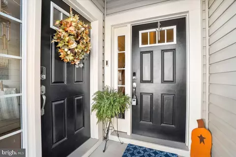 Entry Way - 7133 Macon St, Frederick, MD 21703 photo 1 of 17
