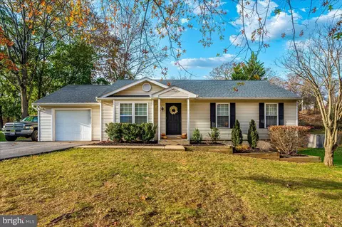 706 N Warfield, Mount Airy, MD 21771