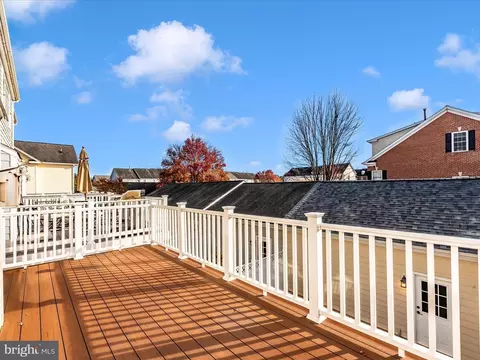 Exterior - 8825 Lew Wallace Rd, Frederick, MD 21704 photo 3 of 29