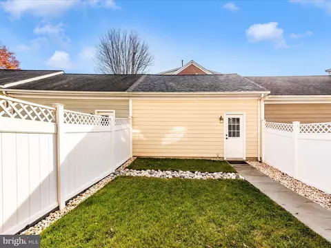 Exterior - 8825 Lew Wallace Rd, Frederick, MD 21704 photo 9 of 29
