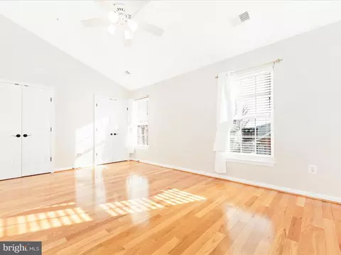 Bedroom - 8825 Lew Wallace Rd, Frederick, MD 21704 photo 5 of 7