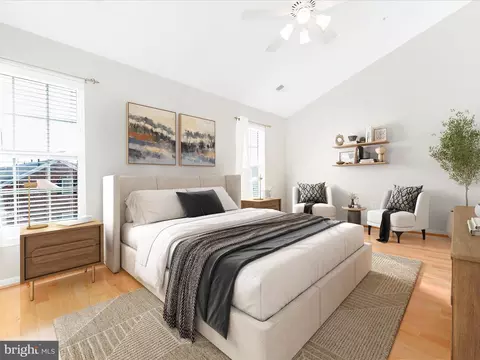 Bedroom - 8825 Lew Wallace Rd, Frederick, MD 21704 photo 4 of 7