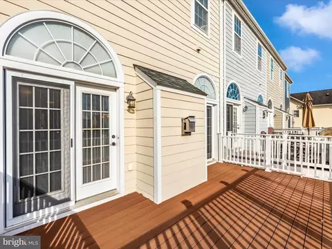 Exterior - 8825 Lew Wallace Rd, Frederick, MD 21704 photo 4 of 29