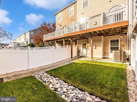 Exterior - 8825 Lew Wallace Rd, Frederick, MD 21704 photo 11 of 29