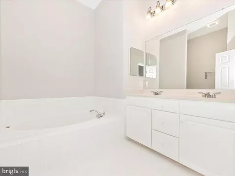 Bath - 8825 Lew Wallace Rd, Frederick, MD 21704 photo 1 of 4