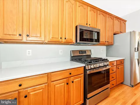 Kitchen - 8825 Lew Wallace Rd, Frederick, MD 21704 photo 5 of 8