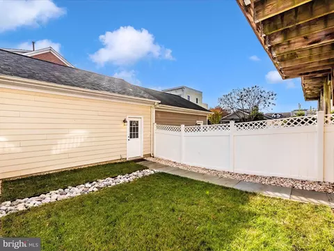 Exterior - 8825 Lew Wallace Rd, Frederick, MD 21704 photo 10 of 29