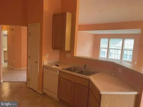501 Patton Cir #6L, Frederick, MD 21703 photo 3