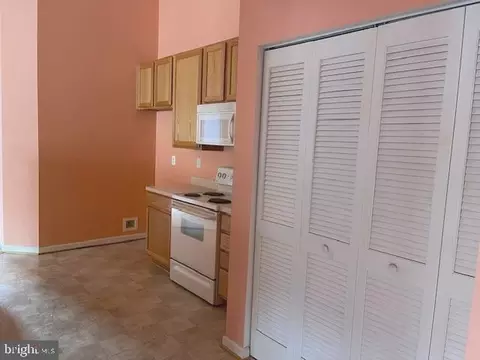501 Patton Cir #6L, Frederick, MD 21703 photo 4