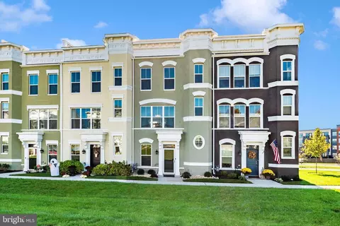 952 Holden Rd, Frederick, MD 21701 photo 1