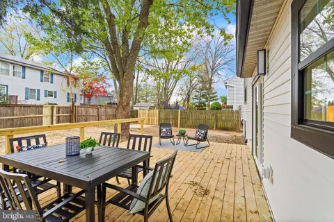 Exterior - 1303 Hillcrest Dr, Frederick, MD 21703 photo 10 of 17